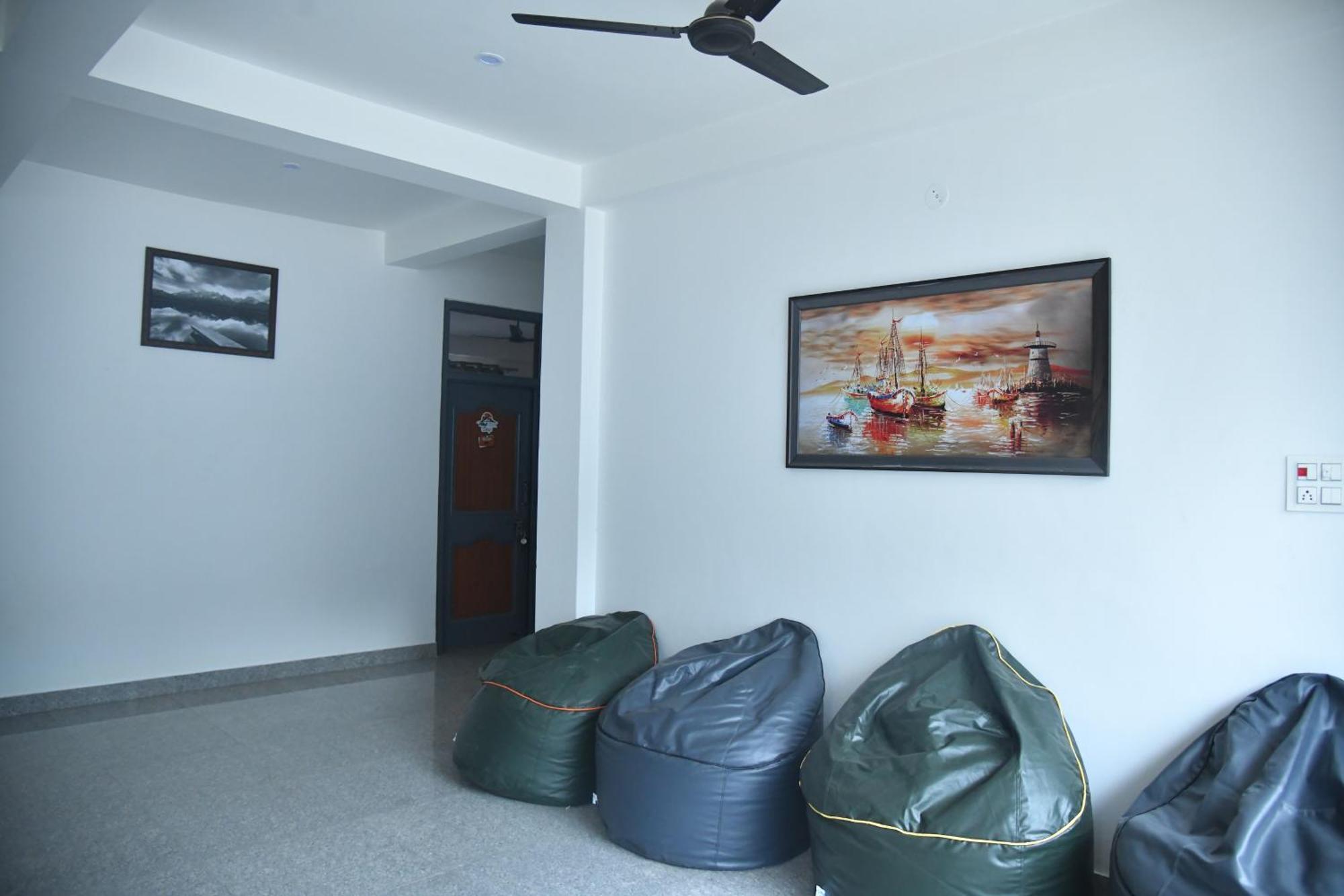 Lazy Monk Hostel, Kasol Zewnętrze zdjęcie
