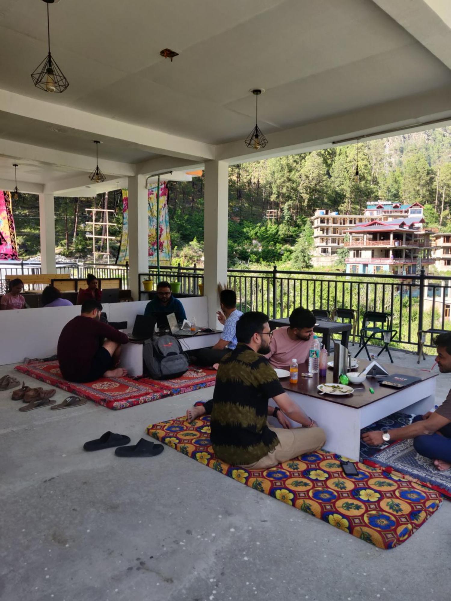 Lazy Monk Hostel, Kasol Zewnętrze zdjęcie