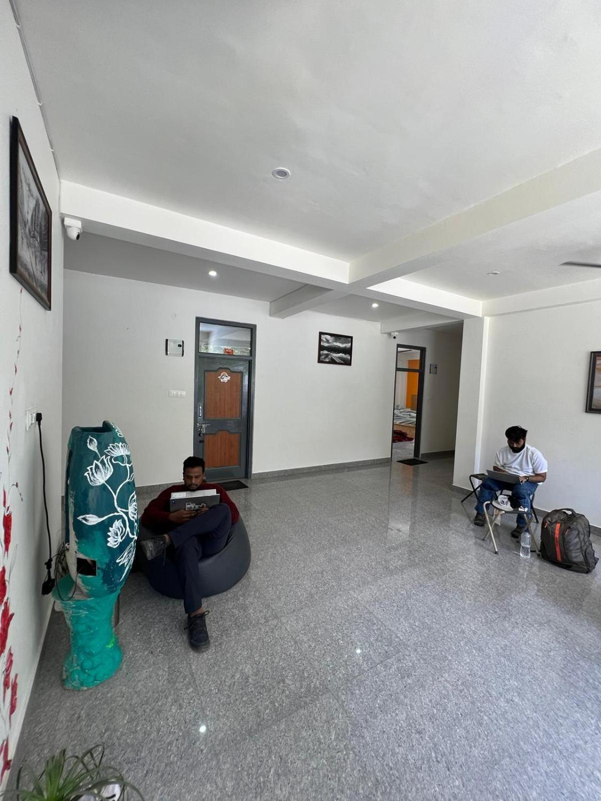 Lazy Monk Hostel, Kasol Zewnętrze zdjęcie