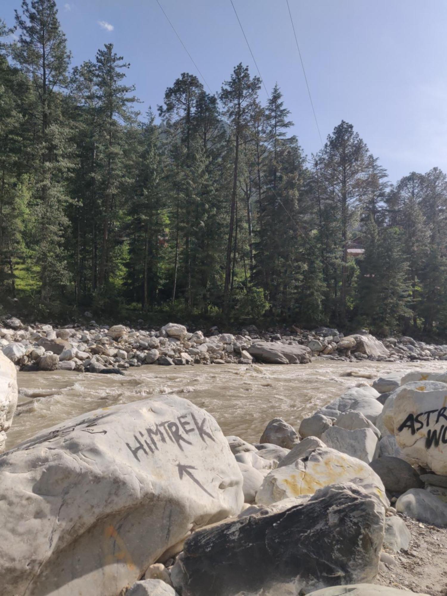 Lazy Monk Hostel, Kasol Zewnętrze zdjęcie