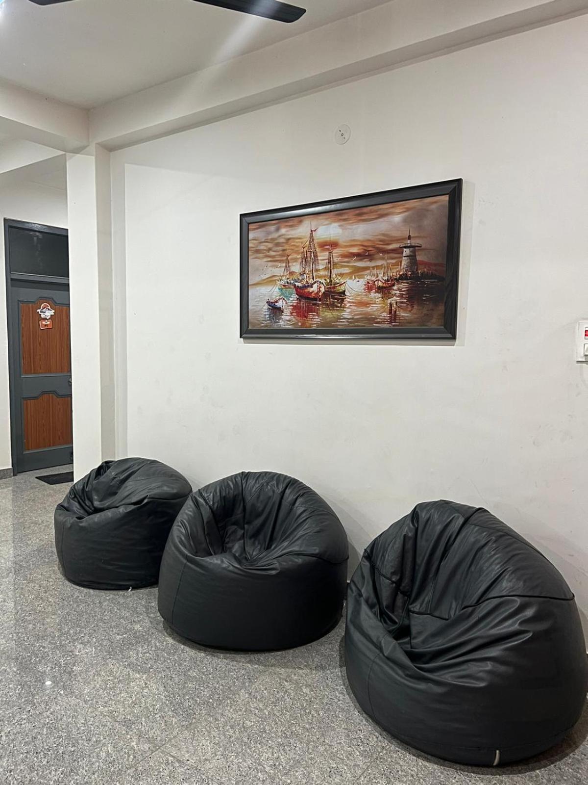 Lazy Monk Hostel, Kasol Zewnętrze zdjęcie